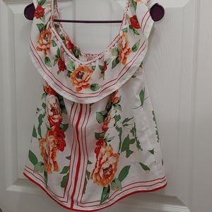 5/$25 E hanger M off the shoulder flower top